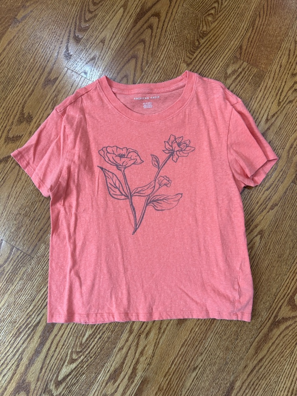 American Eagle Outfitters Coral Short Sleeve Tee with Floral Print